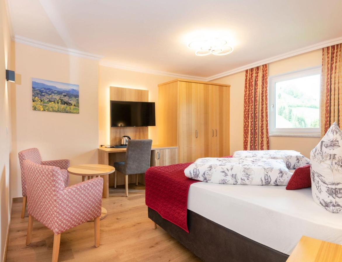 Hotel Schneeberger Niederau Extérieur photo